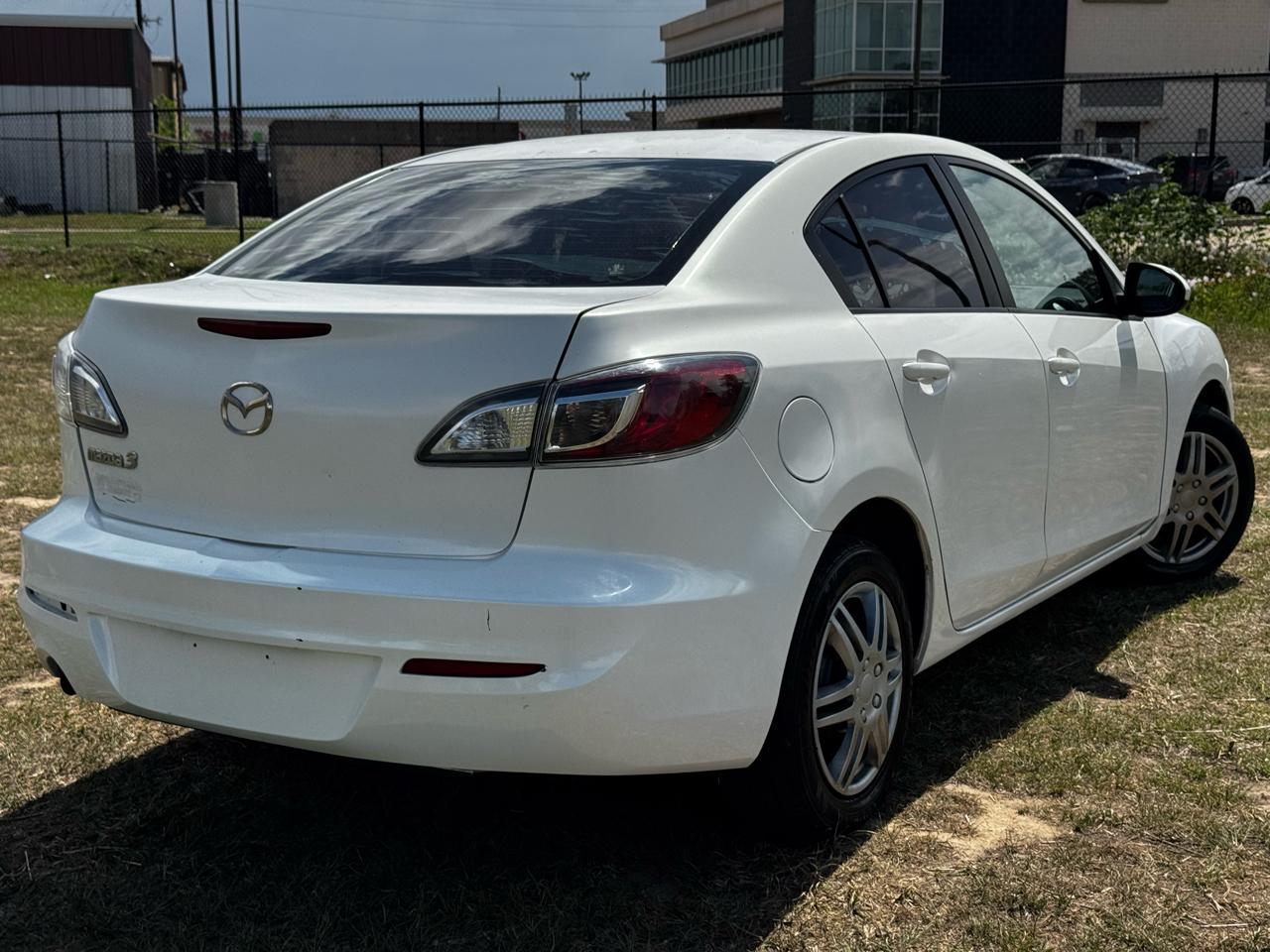 Photo 10 of 2012 Mazda Mazda3 Sport for sale in Katy, TX