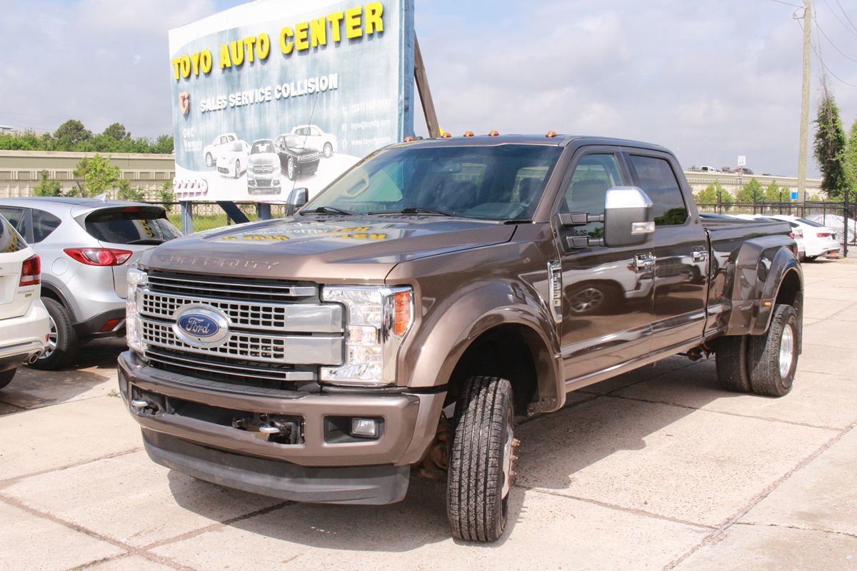 Photo 4 of 2017 Ford F-350 Super for sale in Cypress, TX