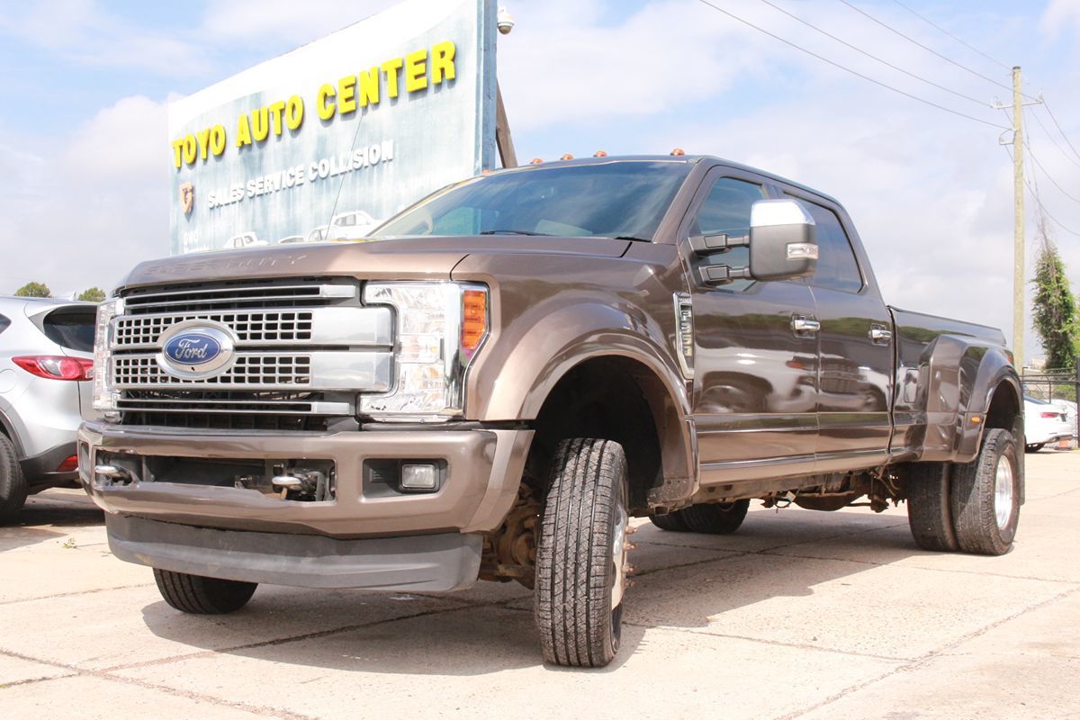 Photo 5 of 2017 Ford F-350 Super for sale in Cypress, TX