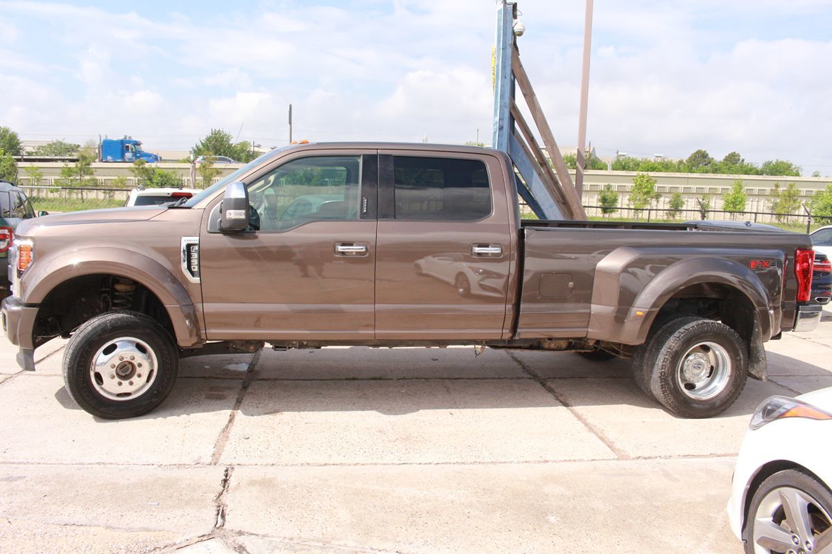 Photo 11 of 2017 Ford F-350 Super for sale in Cypress, TX