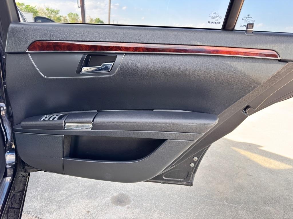 Photo 40 of 2008 Mercedes-Benz S-Class S 550 for sale in Spring, TX