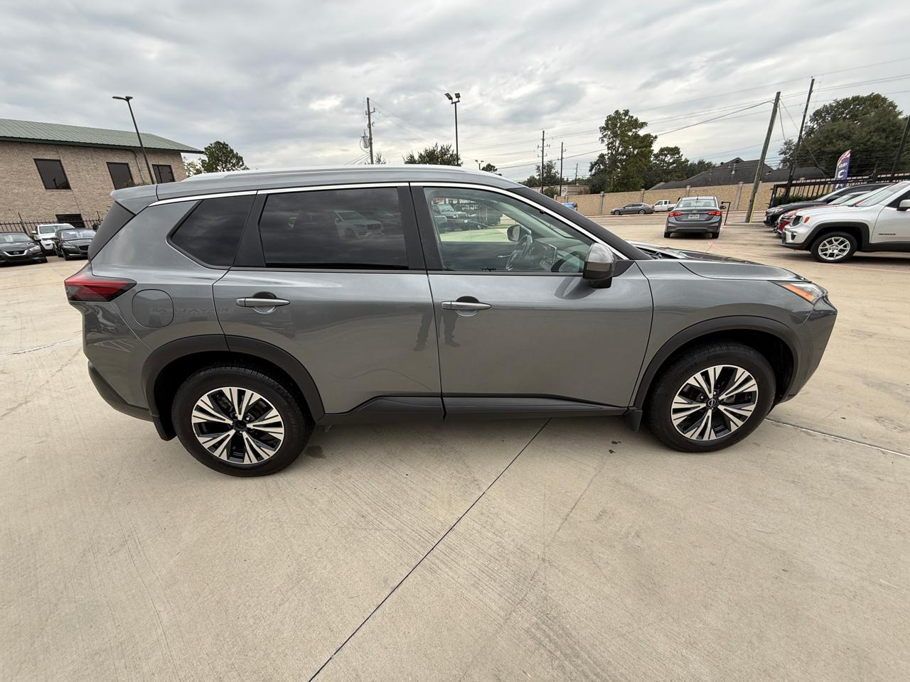Photo 13 of 2023 Nissan Rogue SV for sale in Houston, TX