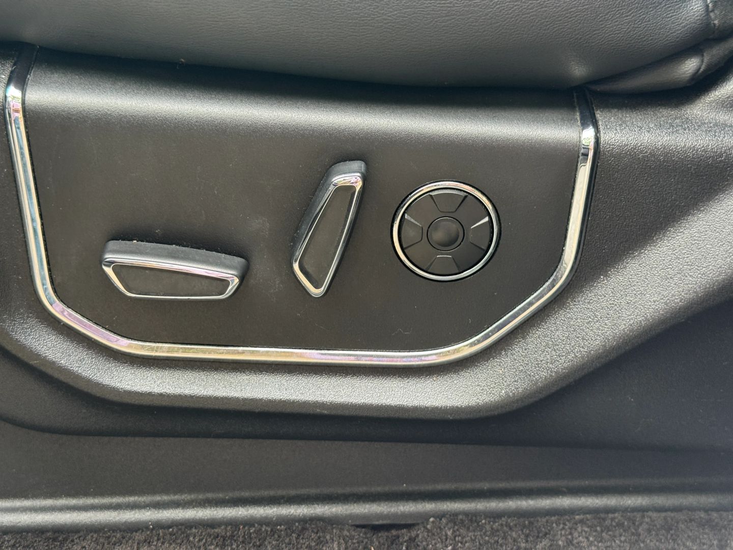 Photo 73 of 2018 Ford Expedition Max Platinum for sale in Katy, TX
