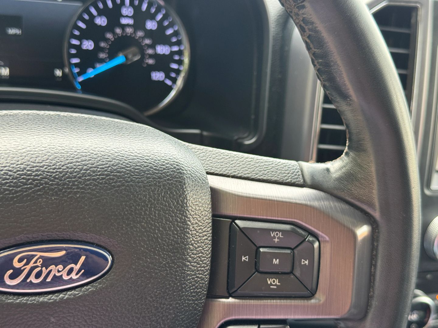 Photo 101 of 2018 Ford Expedition Max Platinum for sale in Katy, TX