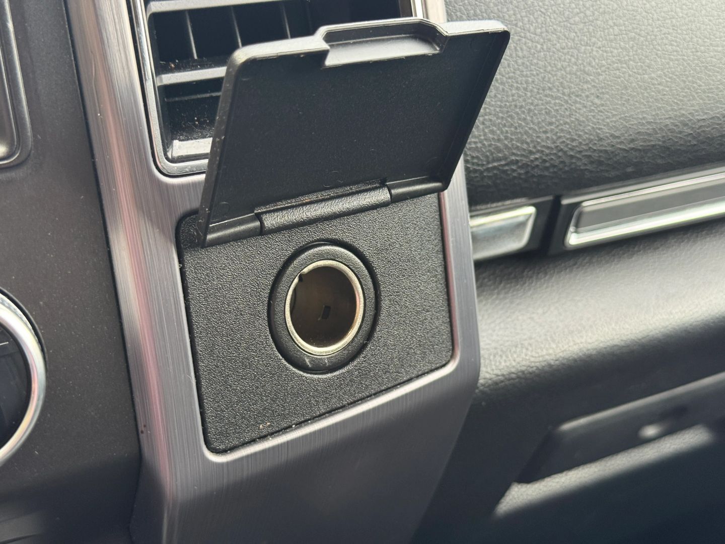 Photo 131 of 2018 Ford Expedition Max Platinum for sale in Katy, TX