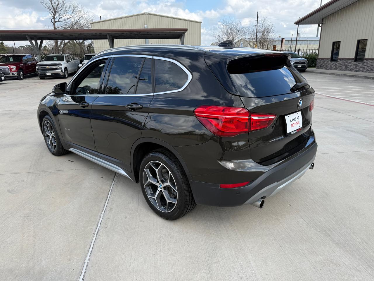 Photo 4 of 2018 BMW X1 Sdrive28i for sale in Houston, TX