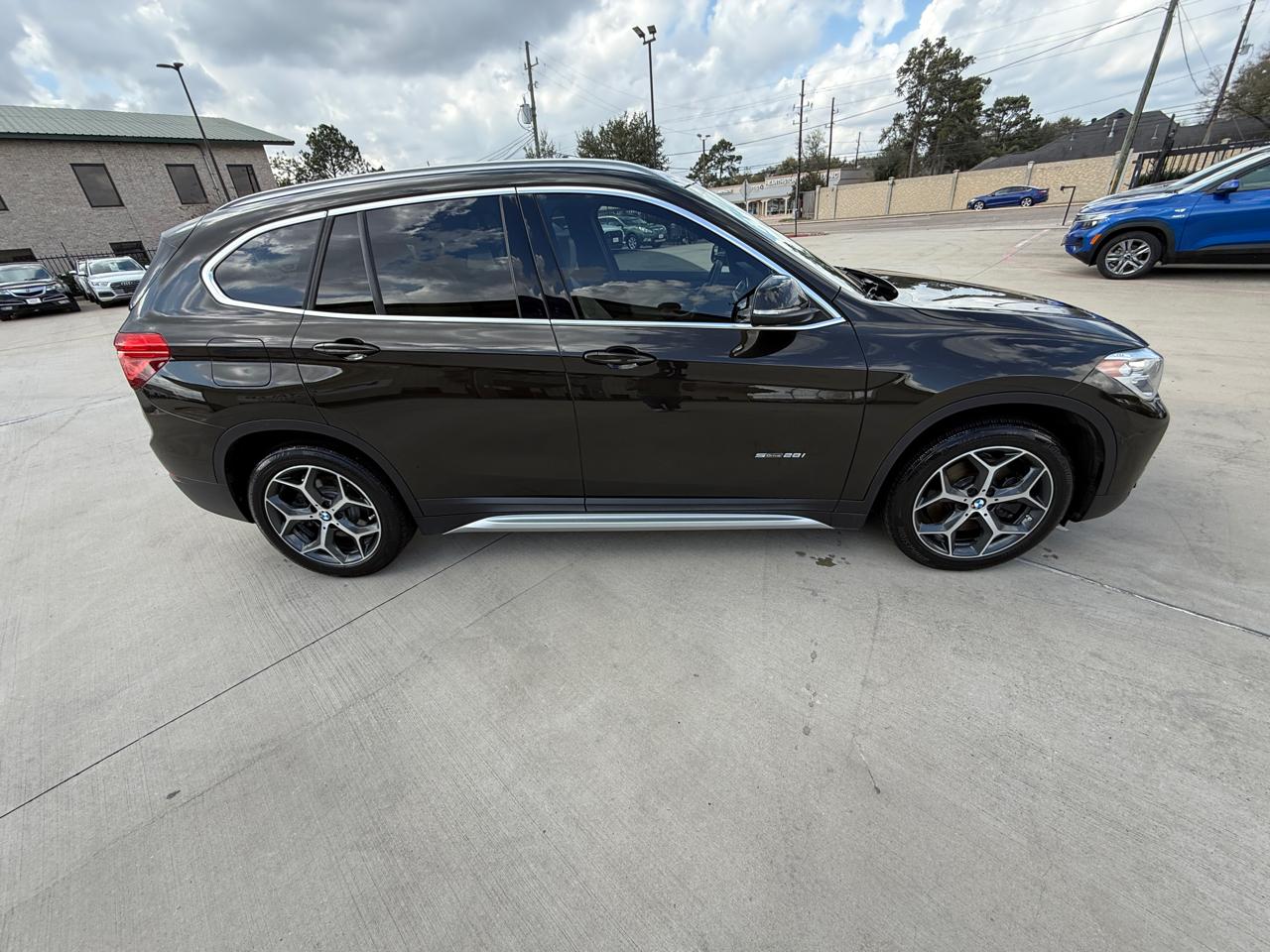 Photo 7 of 2018 BMW X1 Sdrive28i for sale in Houston, TX