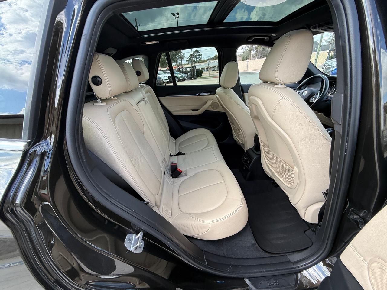 Photo 12 of 2018 BMW X1 Sdrive28i for sale in Houston, TX