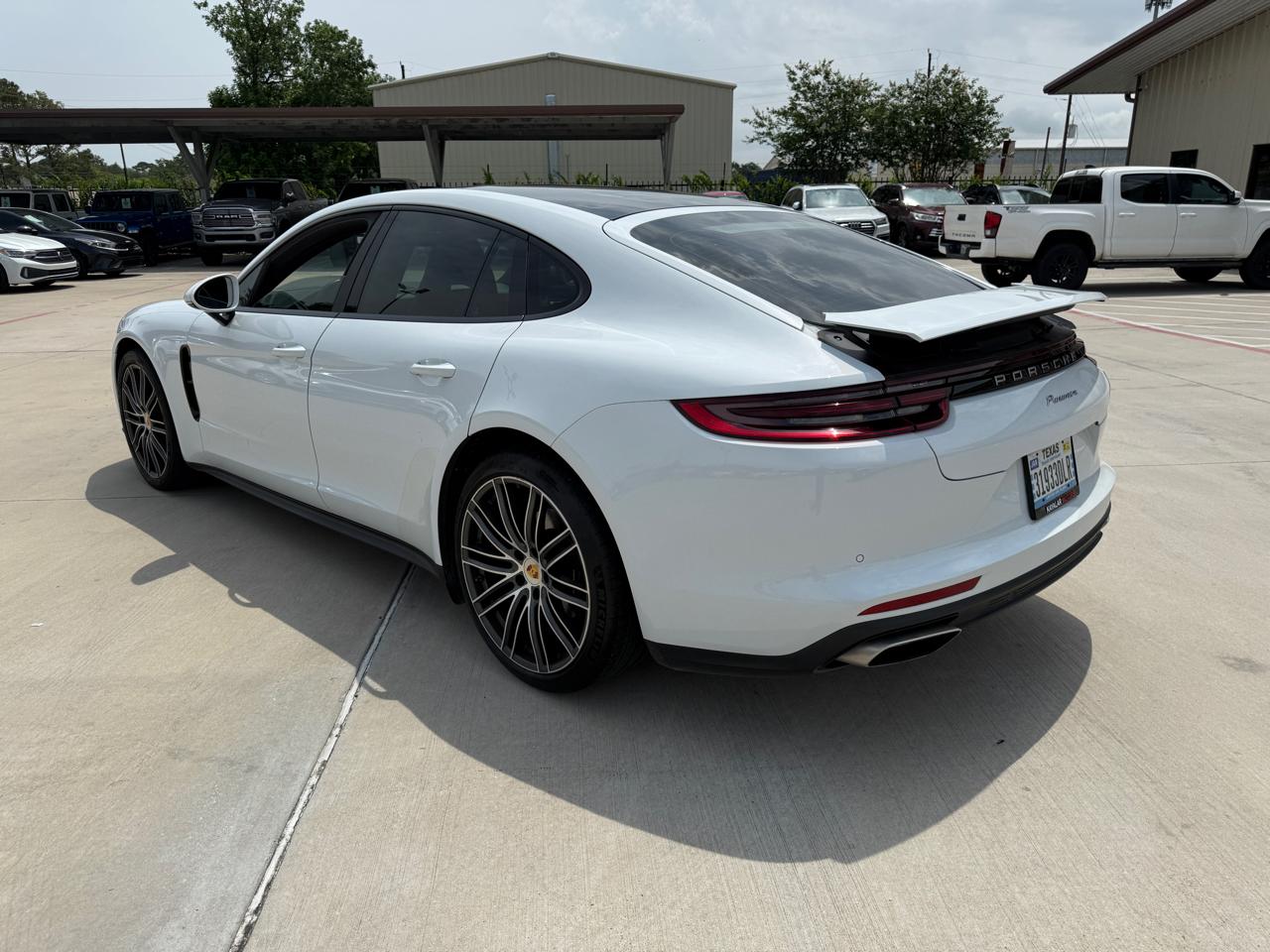 Photo 4 of 2017 Porsche Panamera Base for sale in Houston, TX