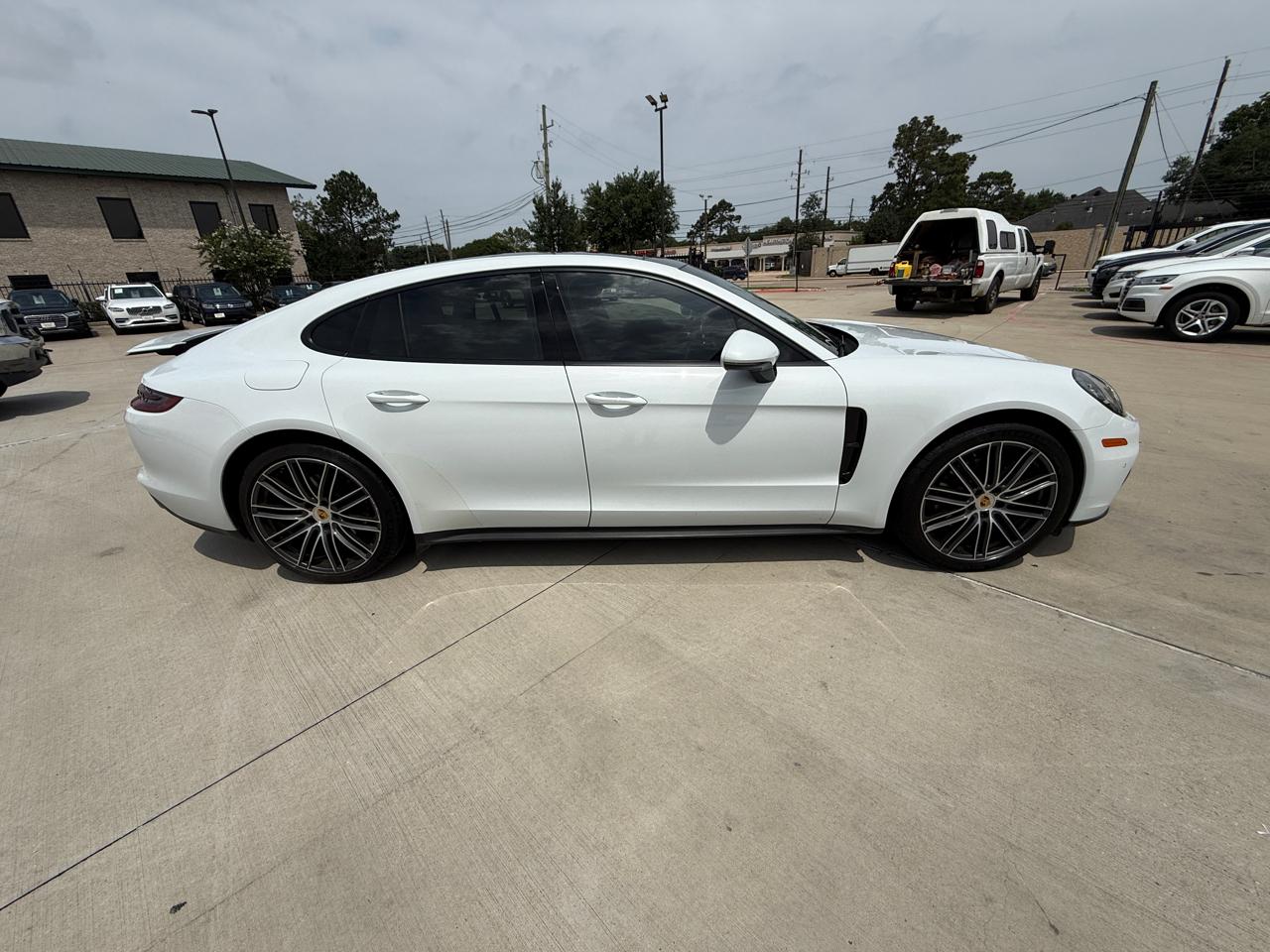 Photo 7 of 2017 Porsche Panamera Base for sale in Houston, TX