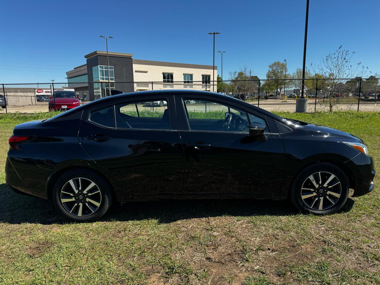 Photo 8 of 2021 Nissan Versa SV for sale in Katy, TX