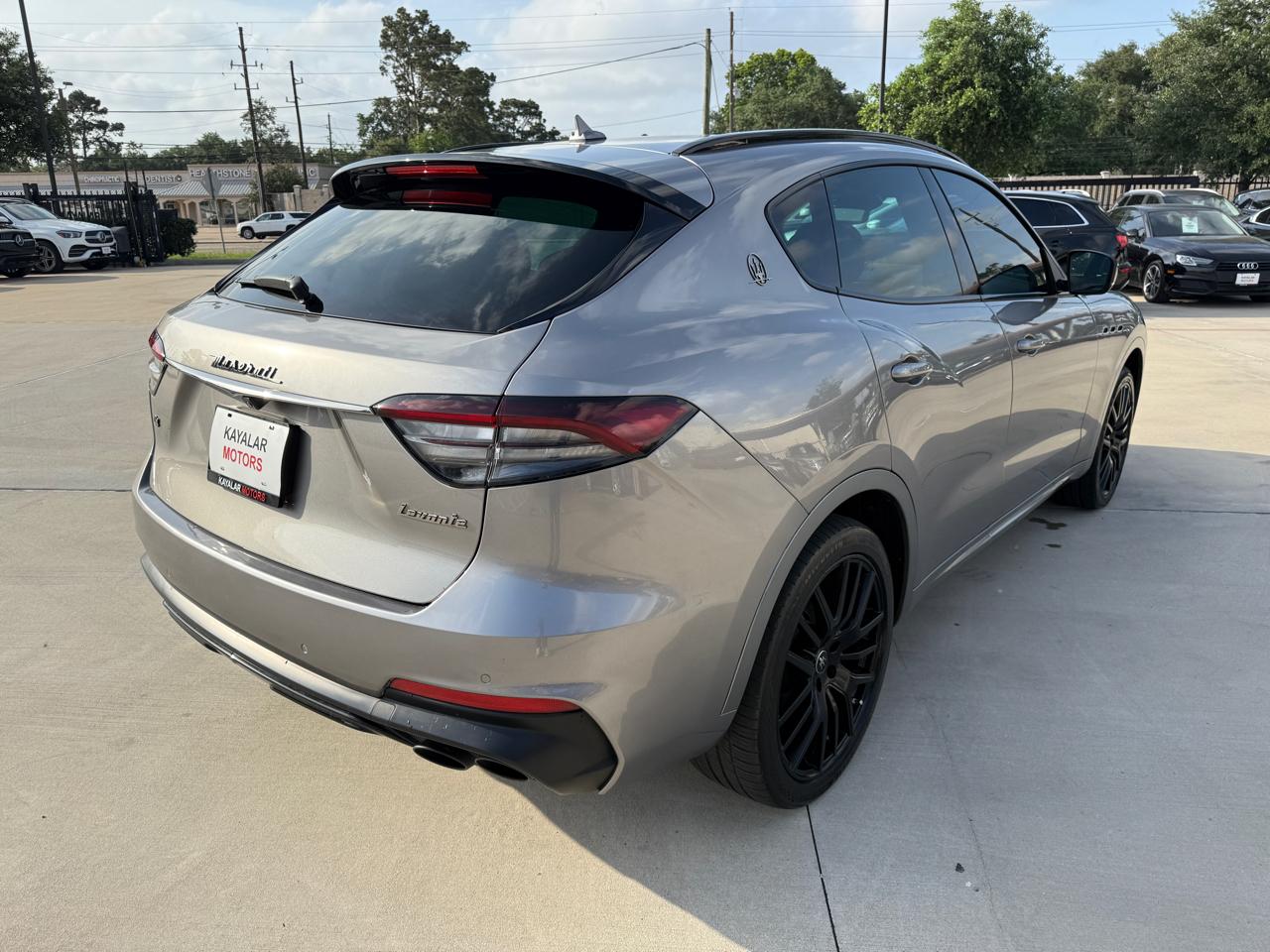 Photo 11 of 2021 Maserati Levante Base for sale in Houston, TX
