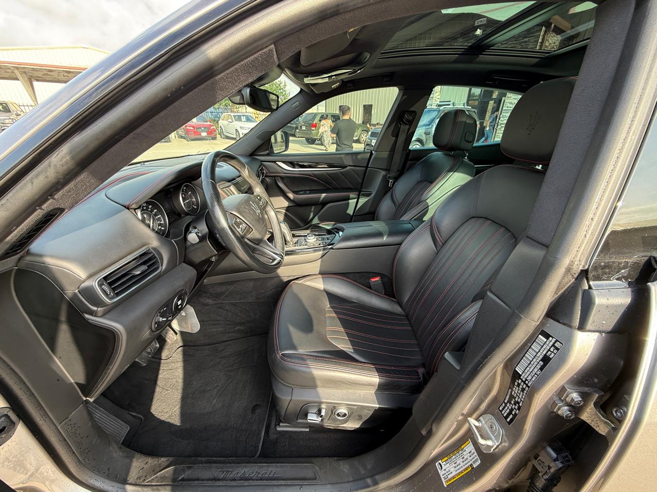 Photo 17 of 2021 Maserati Levante Base for sale in Houston, TX