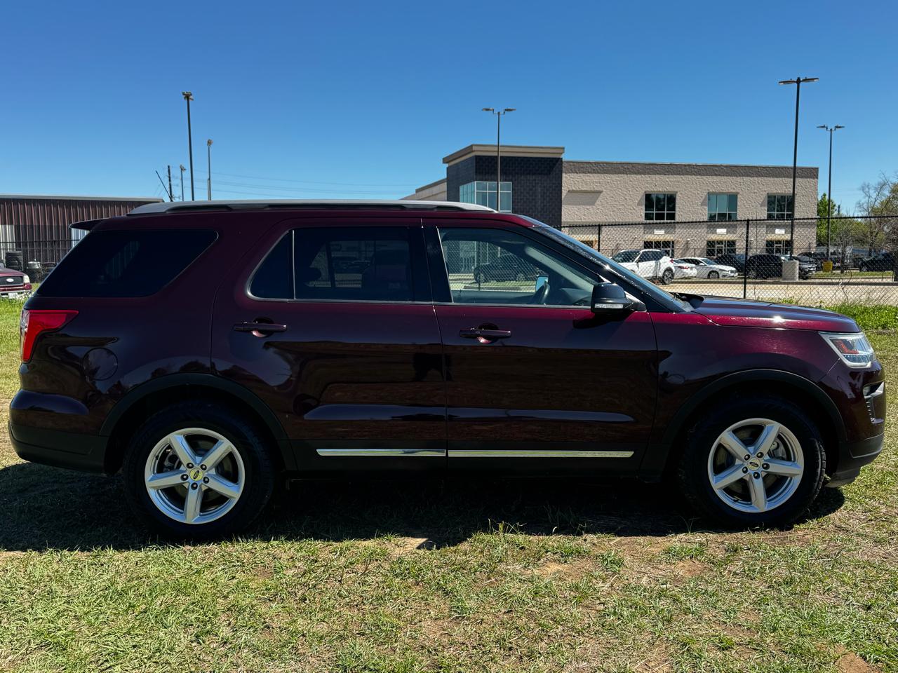 Photo 7 of 2018 Ford Explorer XLT for sale in Katy, TX