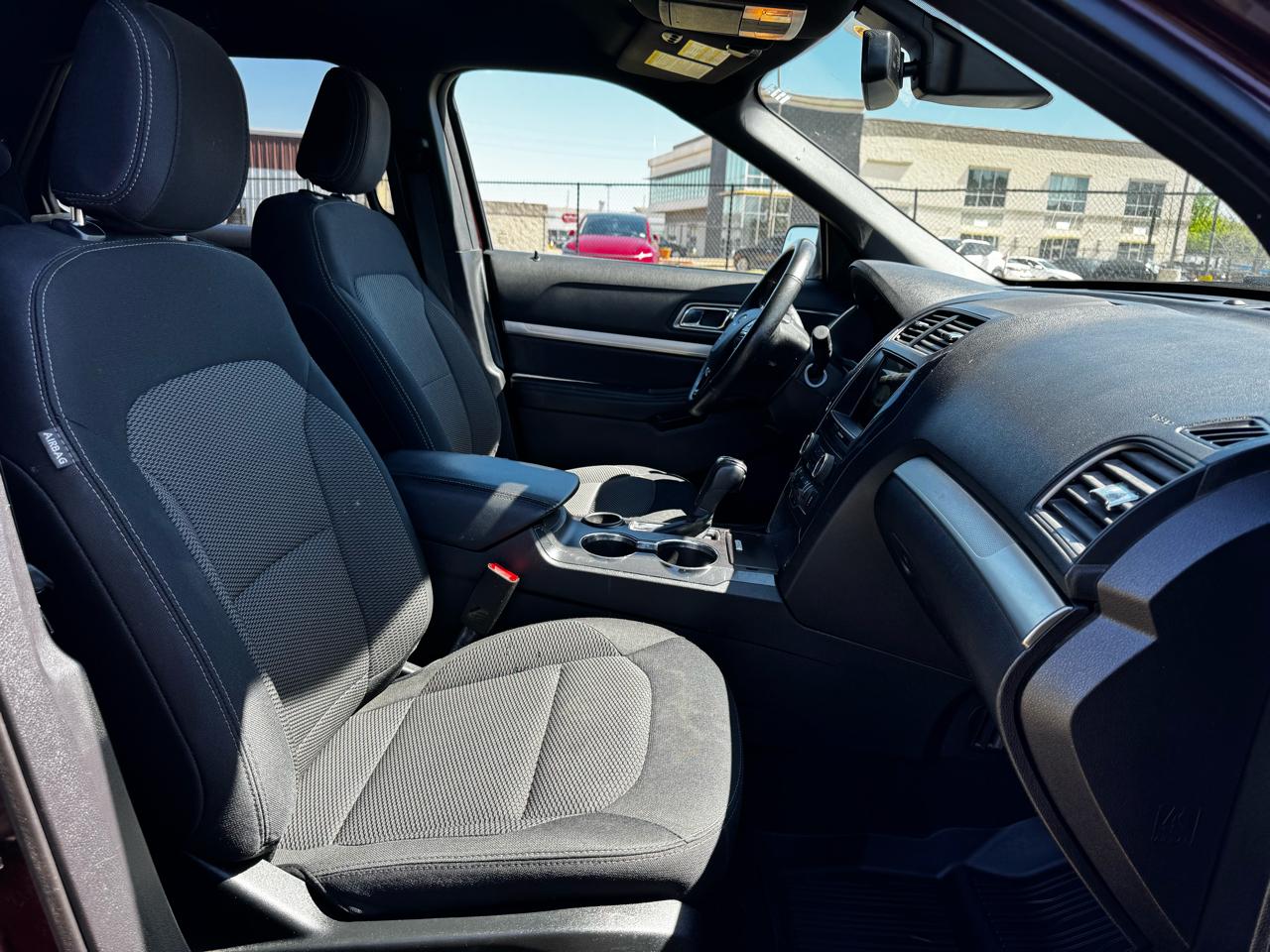 Photo 20 of 2018 Ford Explorer XLT for sale in Katy, TX