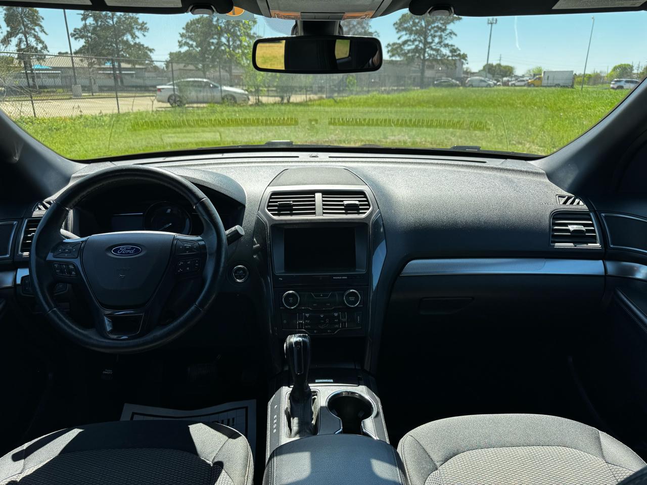 Photo 36 of 2018 Ford Explorer XLT for sale in Katy, TX