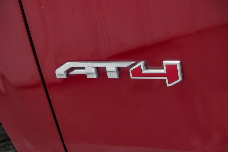 Photo 112 of 2021 GMC Yukon 4WD At4 for sale in Katy, TX