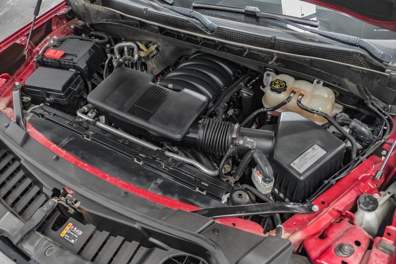 Photo 118 of 2021 GMC Yukon 4WD At4 for sale in Katy, TX