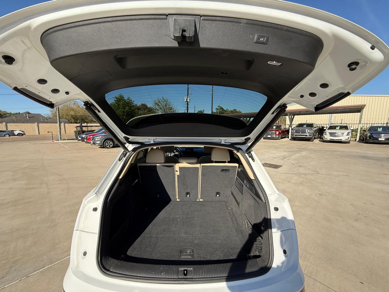 Photo 17 of 2018 Audi Q5 Quattro for sale in Houston, TX