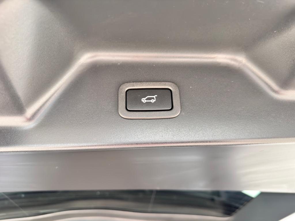 Photo 3 of 2021 Land Rover Range Rover Hse for sale in Spring, TX