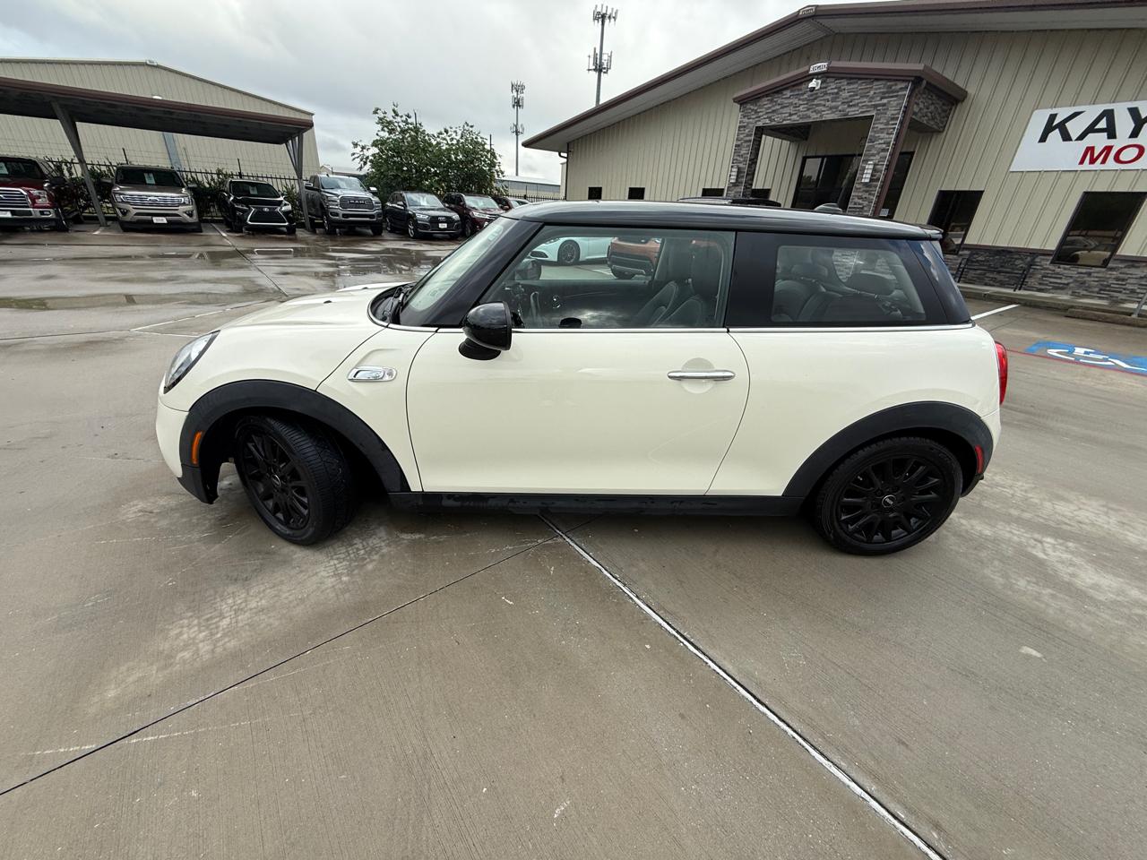 Photo 5 of 2017 MINI Hardtop Cooper for sale in Houston, TX