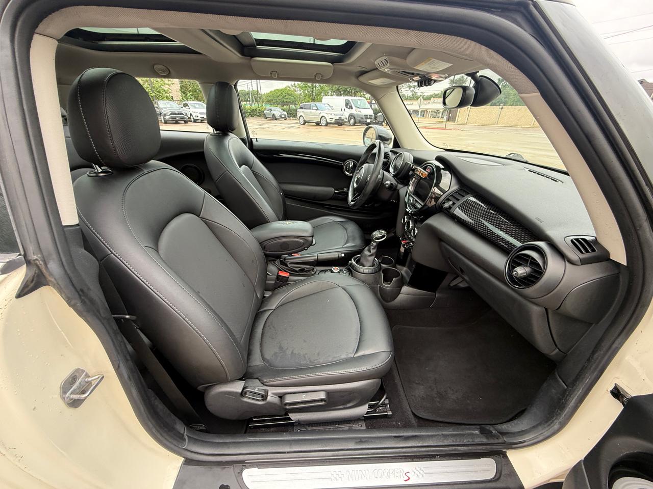 Photo 24 of 2017 MINI Hardtop Cooper for sale in Houston, TX