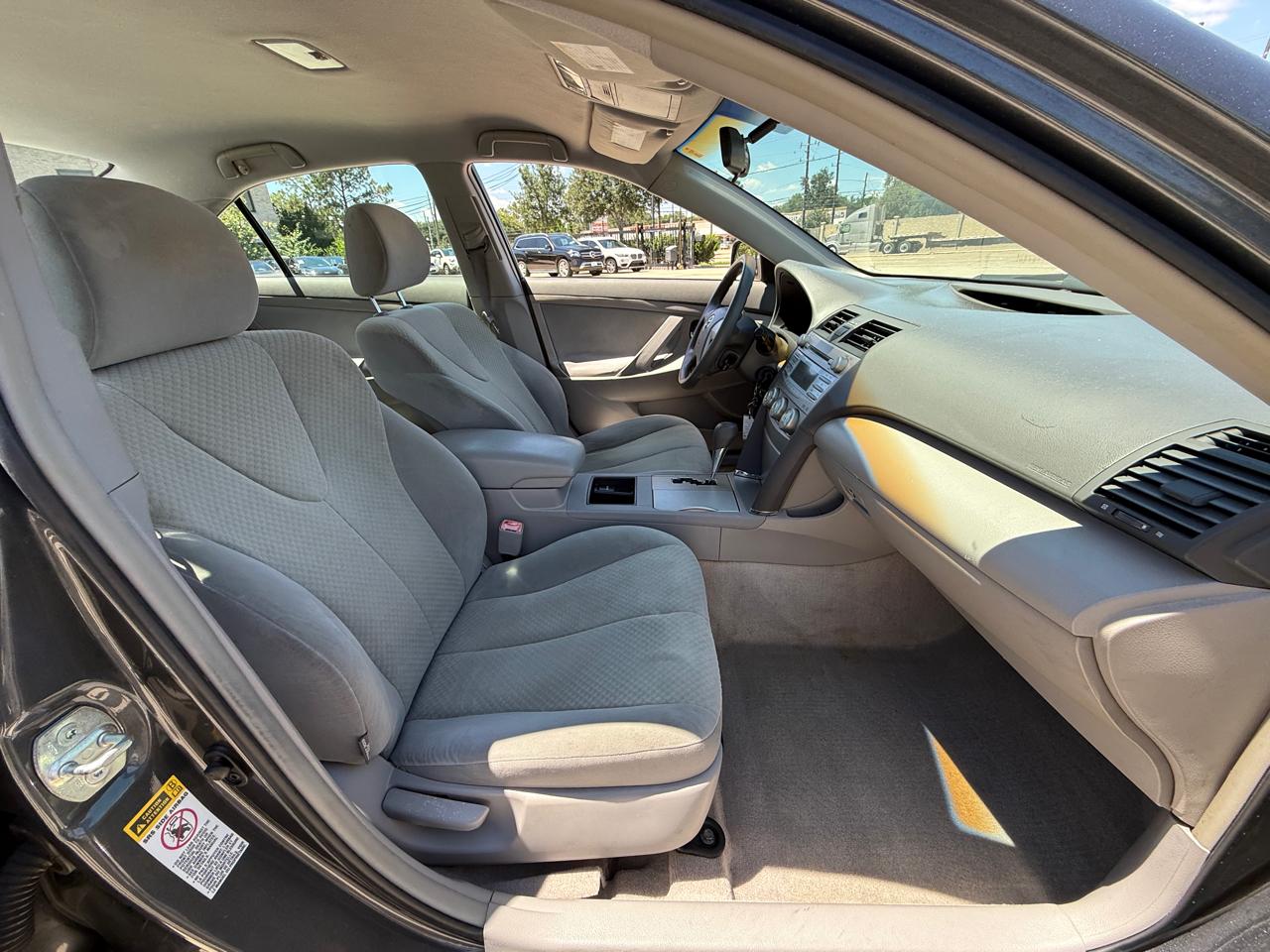 Photo 29 of 2009 Toyota Camry XLE 5-Spd AT for sale in Houston, TX