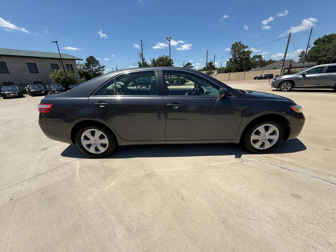 Photo 14 of 2009 Toyota Camry XLE 5-Spd AT for sale in Houston, TX