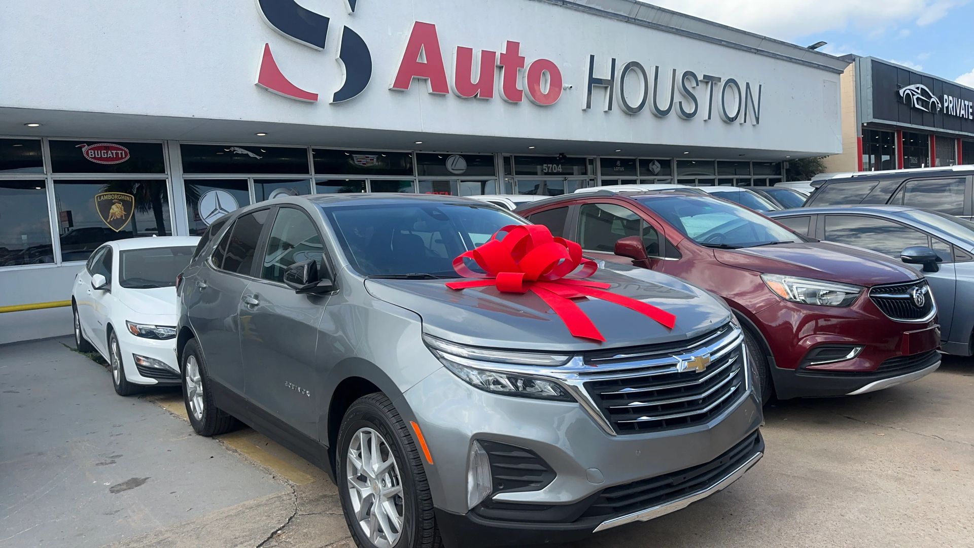 Photo 12 of 2024 Chevrolet Equinox LT Sport Utility 4D for sale in Houston, TX
