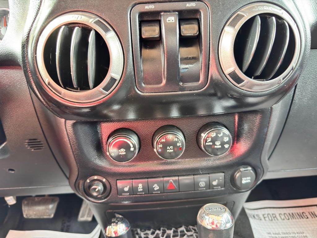Photo 20 of 2013 Jeep Wrangler Sahara for sale in Spring, TX