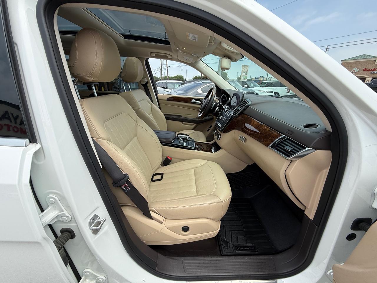 Photo 15 of 2018 Mercedes-Benz Gls-Class Gls450 4MATIC for sale in Houston, TX