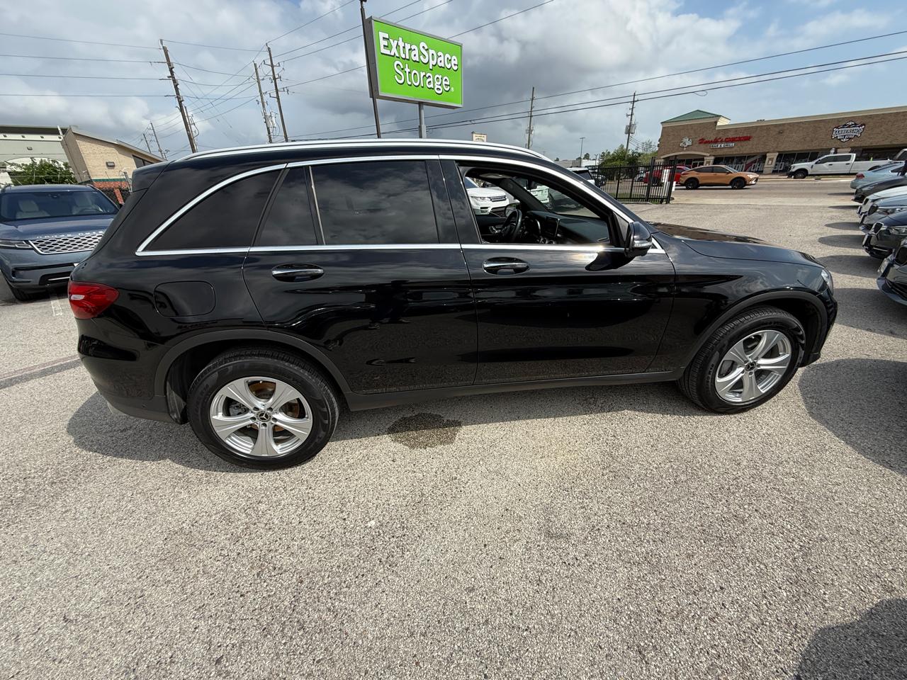 Photo 13 of 2018 Mercedes-Benz Glc-Class Glc300 for sale in Houston, TX