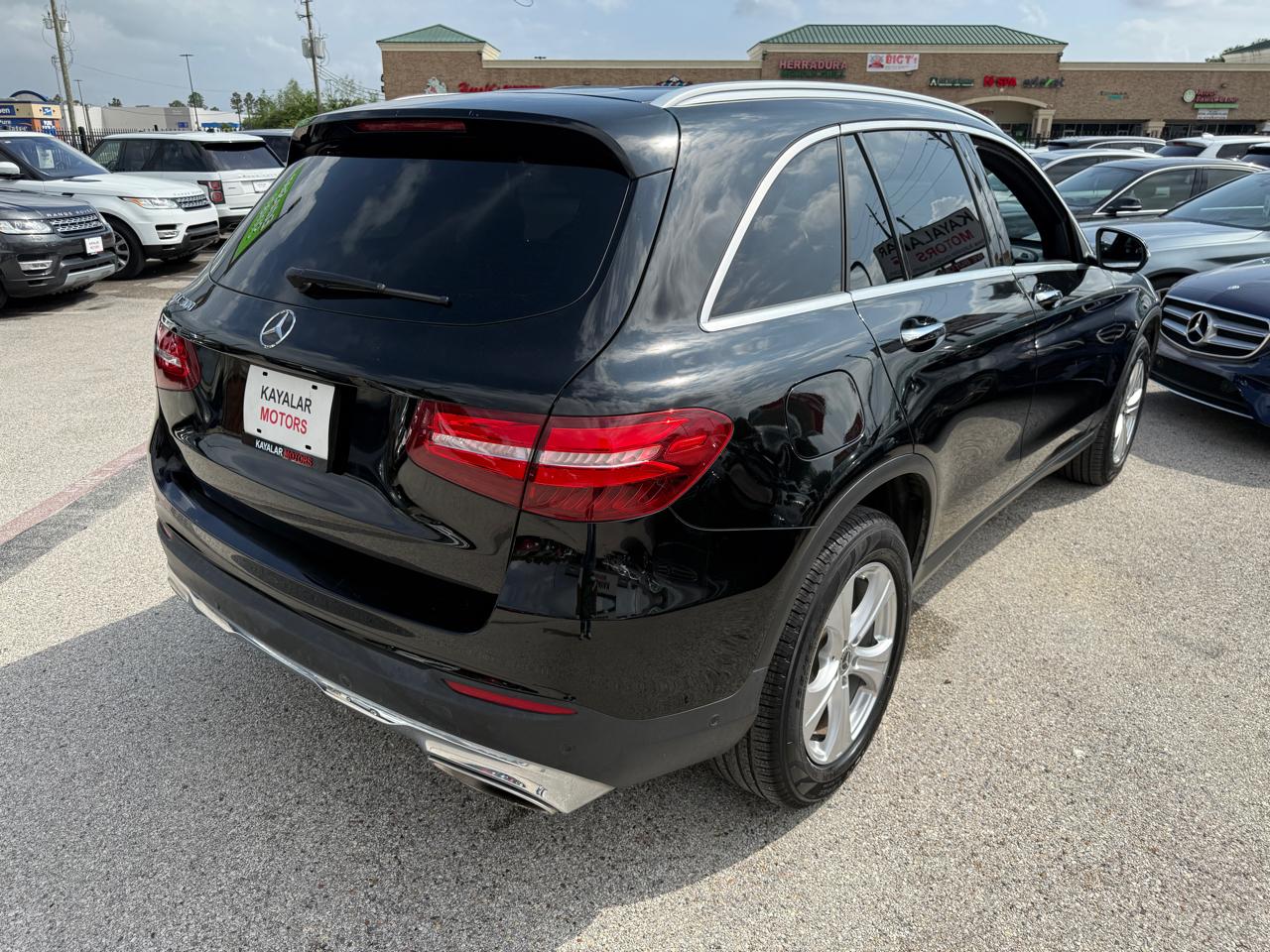 Photo 12 of 2018 Mercedes-Benz Glc-Class Glc300 for sale in Houston, TX