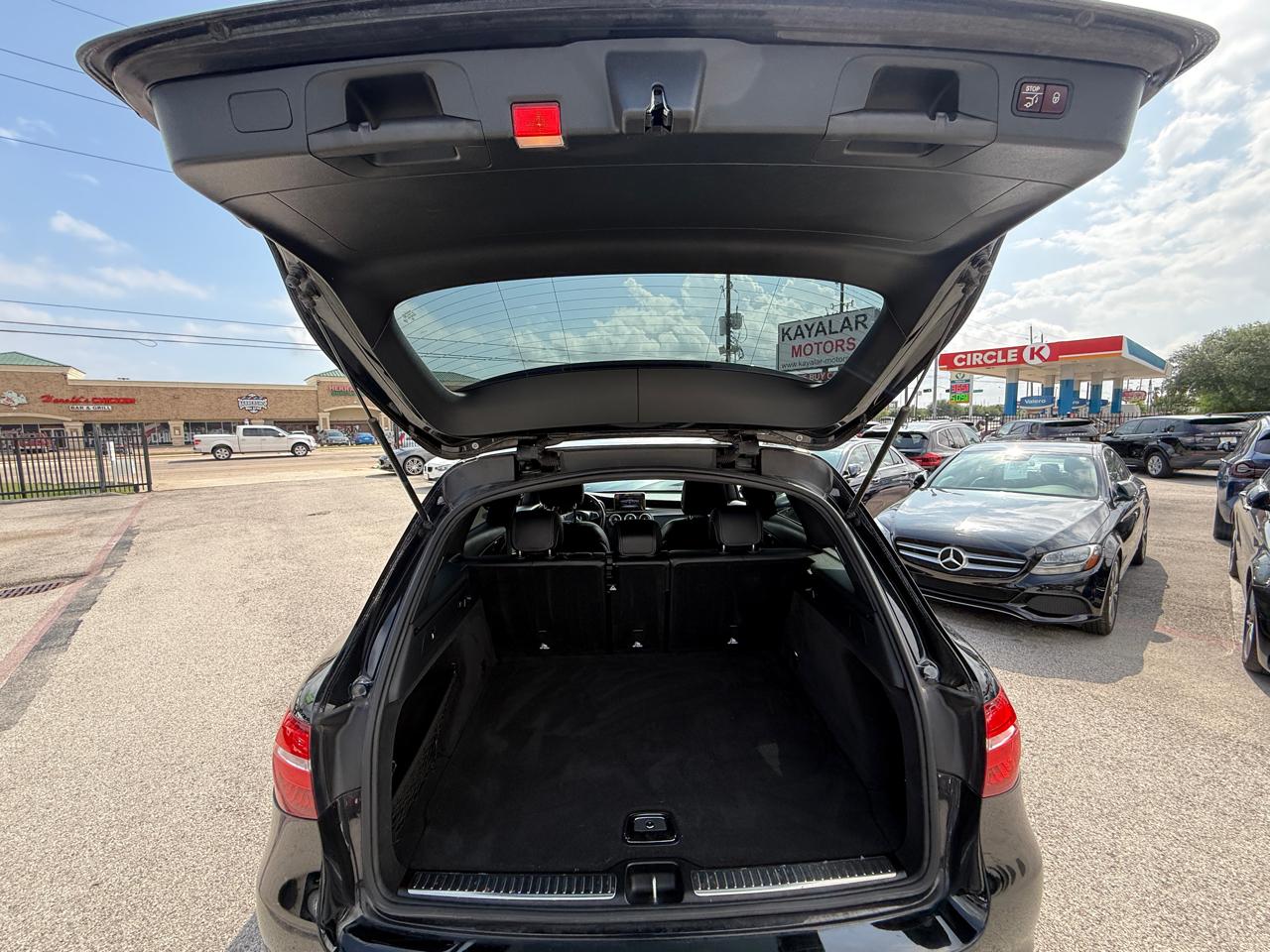 Photo 32 of 2018 Mercedes-Benz Glc-Class Glc300 for sale in Houston, TX