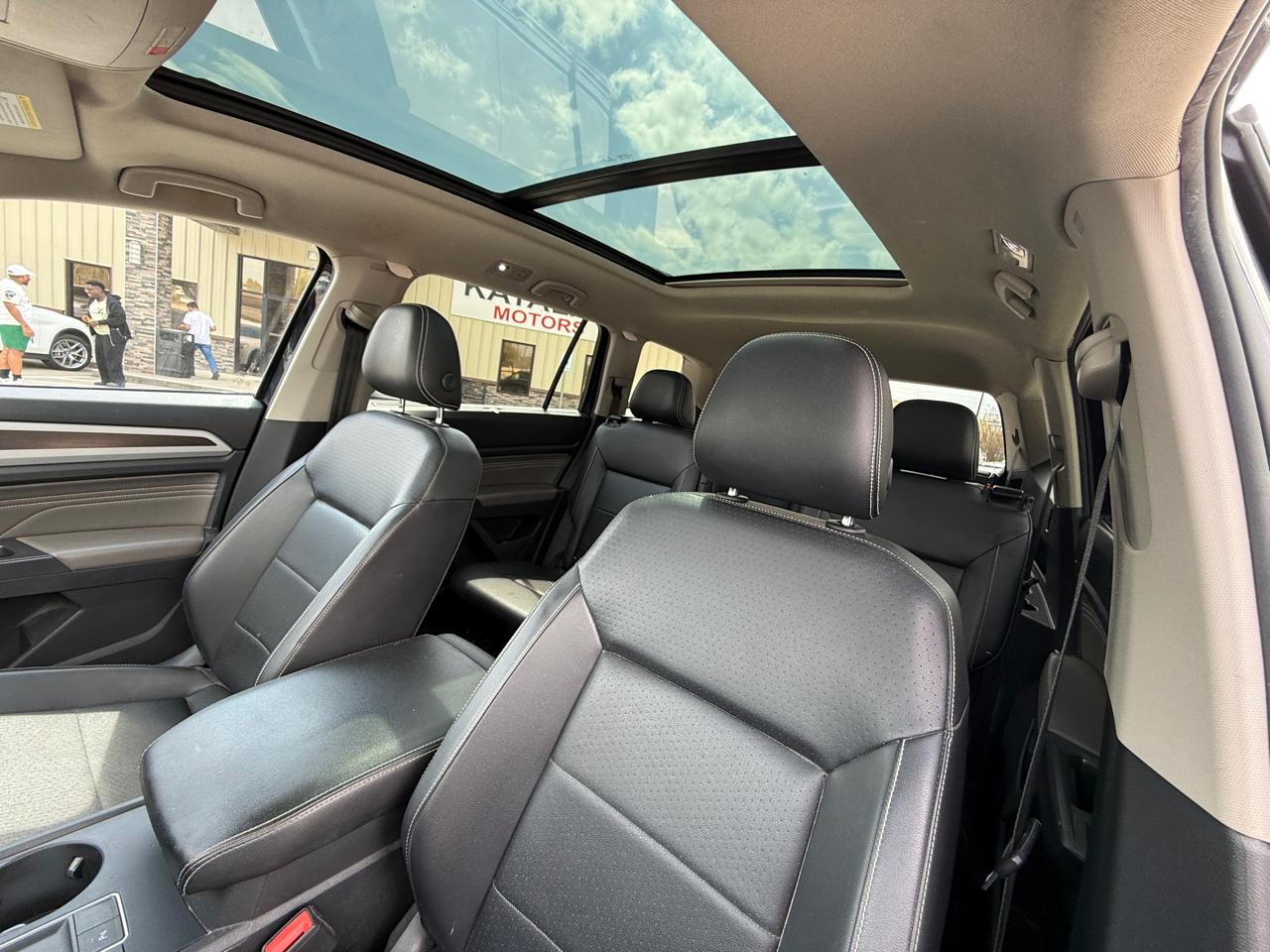 Photo 17 of 2021 Volkswagen Atlas SE for sale in Houston, TX