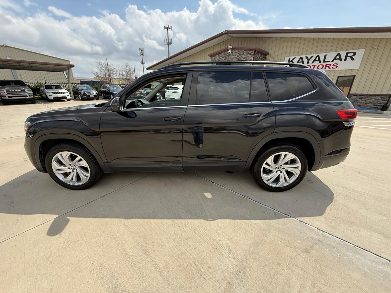 Photo 6 of 2021 Volkswagen Atlas SE for sale in Houston, TX