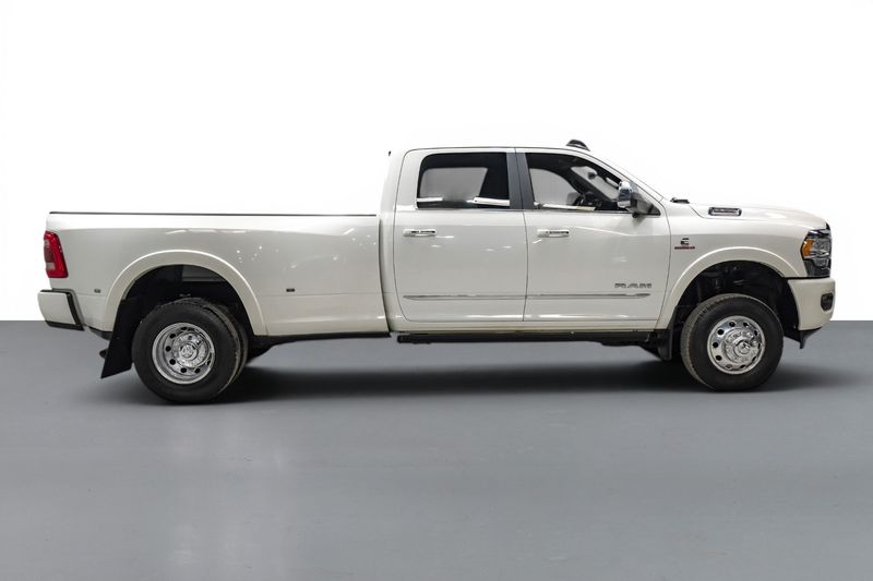 Photo 10 of 2022 Ram 3500 Limited for sale in Katy, TX