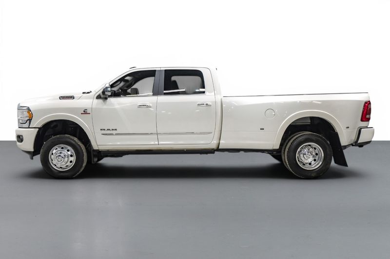 Photo 18 of 2022 Ram 3500 Limited for sale in Katy, TX