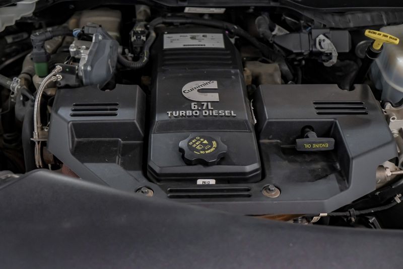 Photo 118 of 2022 Ram 3500 Limited for sale in Katy, TX