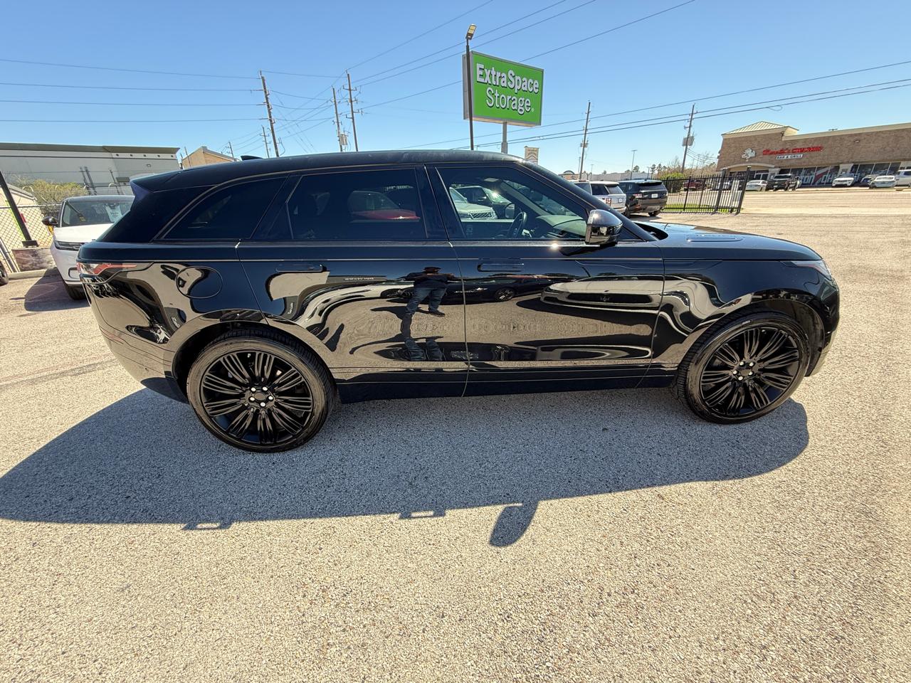 Photo 7 of 2019 Land Rover Range Rover Velar R-dynamic for sale in Houston, TX