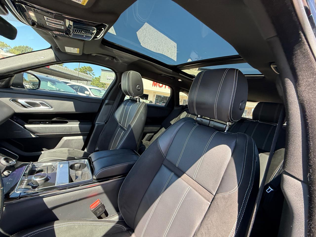 Photo 10 of 2019 Land Rover Range Rover Velar R-dynamic for sale in Houston, TX