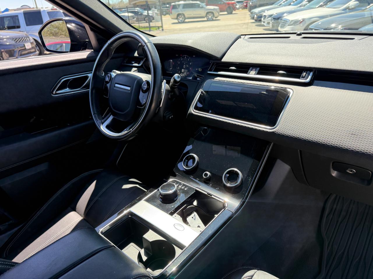 Photo 15 of 2019 Land Rover Range Rover Velar R-dynamic for sale in Houston, TX