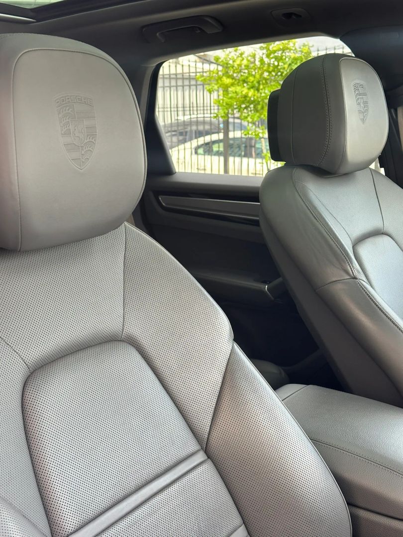 Photo 15 of 2022 Porsche Cayenne Type for sale in Houston, TX
