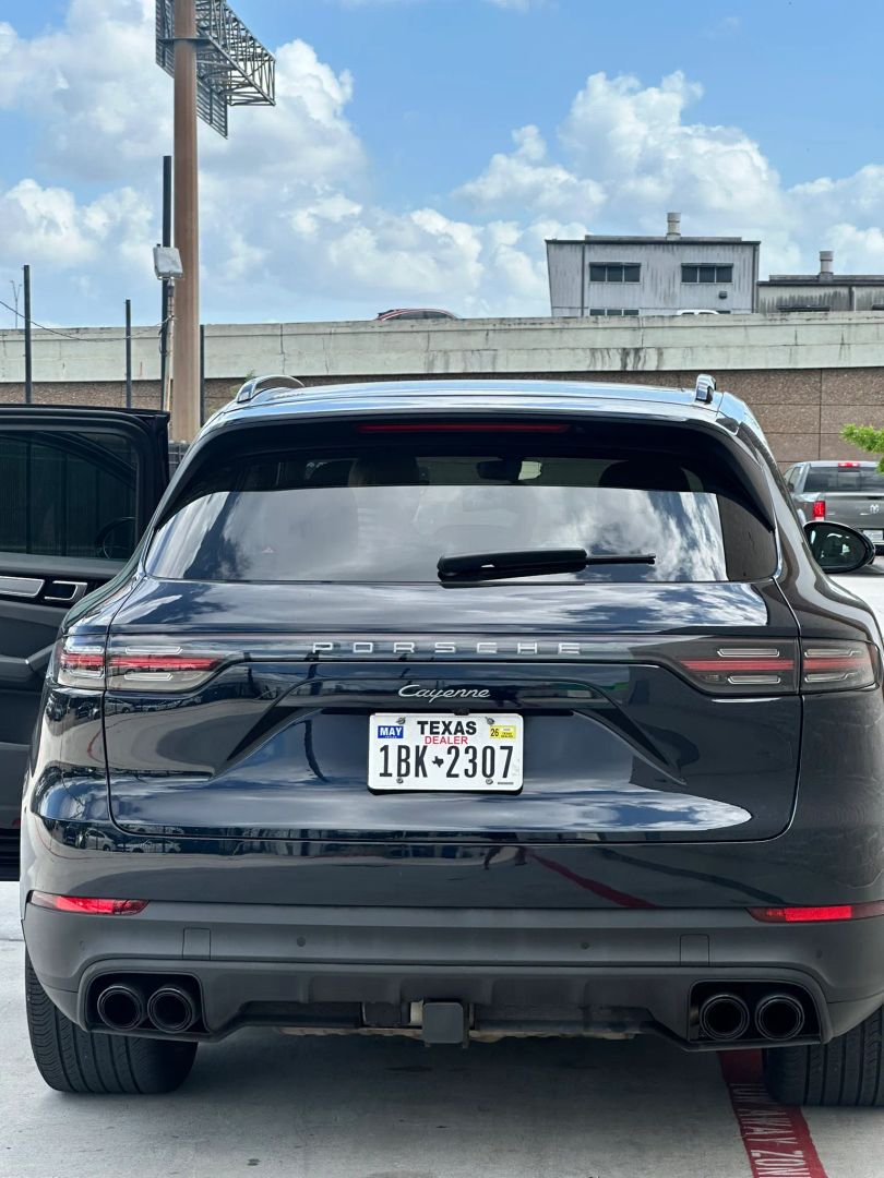 Photo 12 of 2022 Porsche Cayenne Type for sale in Houston, TX
