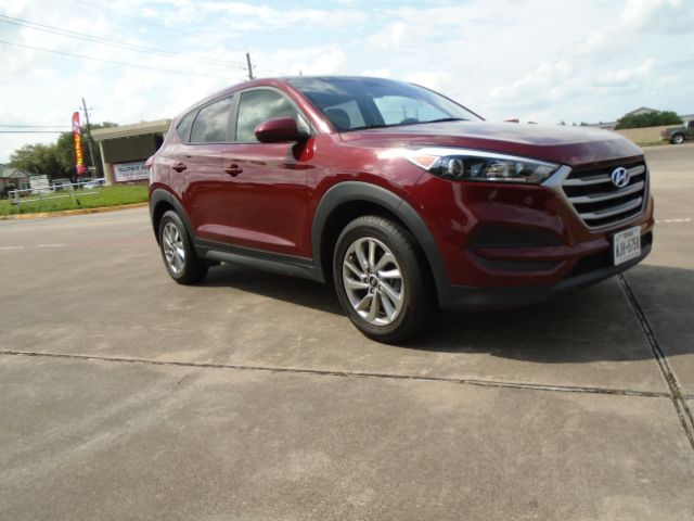 Photo 3 of 2018 Hyundai Tucson SE for sale in Houston, TX