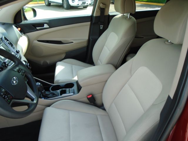 Photo 9 of 2018 Hyundai Tucson SE for sale in Houston, TX