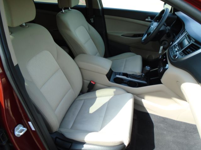 Photo 11 of 2018 Hyundai Tucson SE for sale in Houston, TX