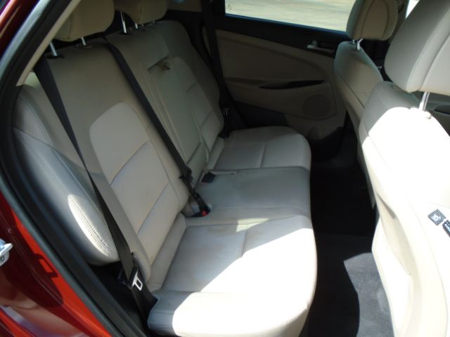 Photo 12 of 2018 Hyundai Tucson SE for sale in Houston, TX
