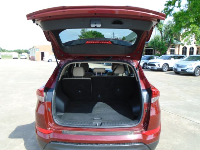 Photo 13 of 2018 Hyundai Tucson SE for sale in Houston, TX