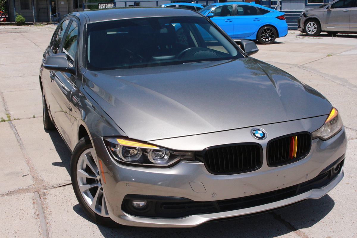 Photo 7 of 2018 BMW 320i 3-series for sale in Cypress, TX